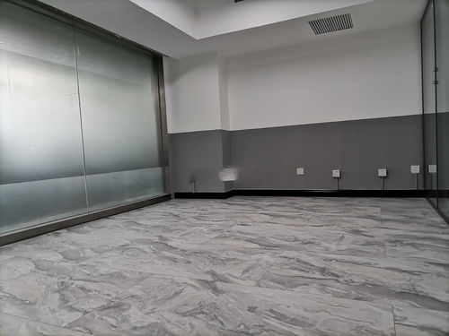 恒潤國際大廈 精裝現房，地鐵直達，特價直租的理想辦公之選